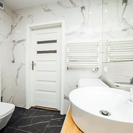 Pobookowane Chmielna Old Town * Gdansk