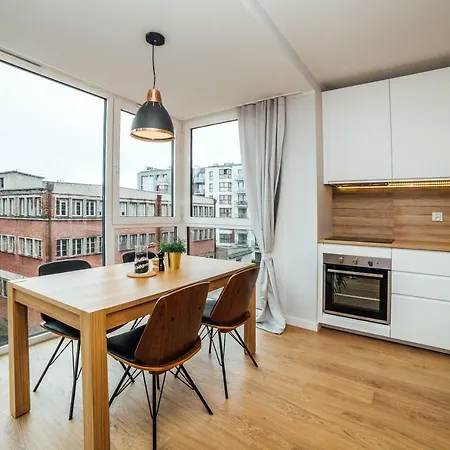 Pobookowane Chmielna Old Town *