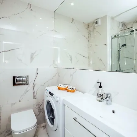 Apartamento Pobookowane Chmielna Old Town *