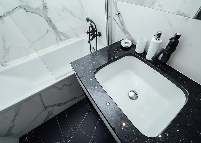 Apartment Pobookowane Chmielna Old Town *