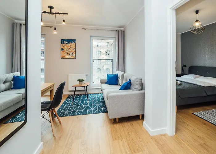 Pobookowane Chmielna Old Town