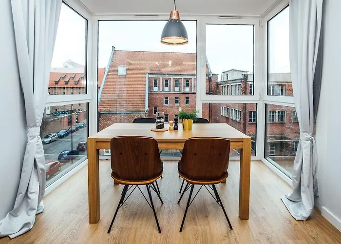 Apartment Pobookowane Chmielna Old Town