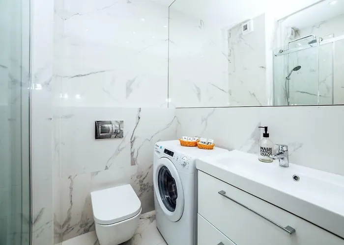 Pobookowane Chmielna Old Town