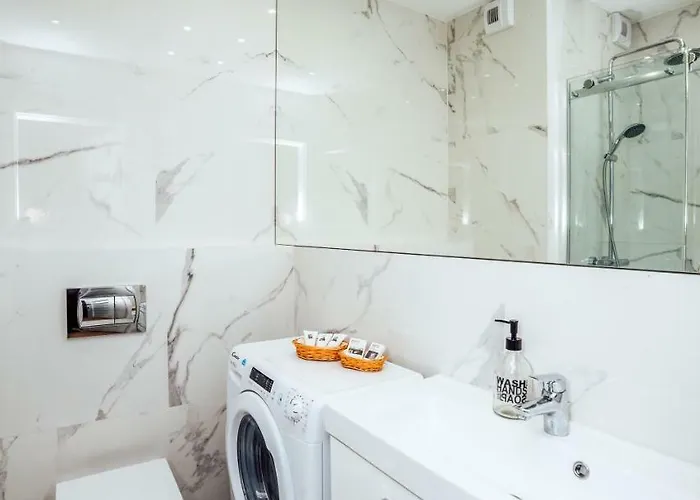 Apartamento Pobookowane Chmielna Old Town *